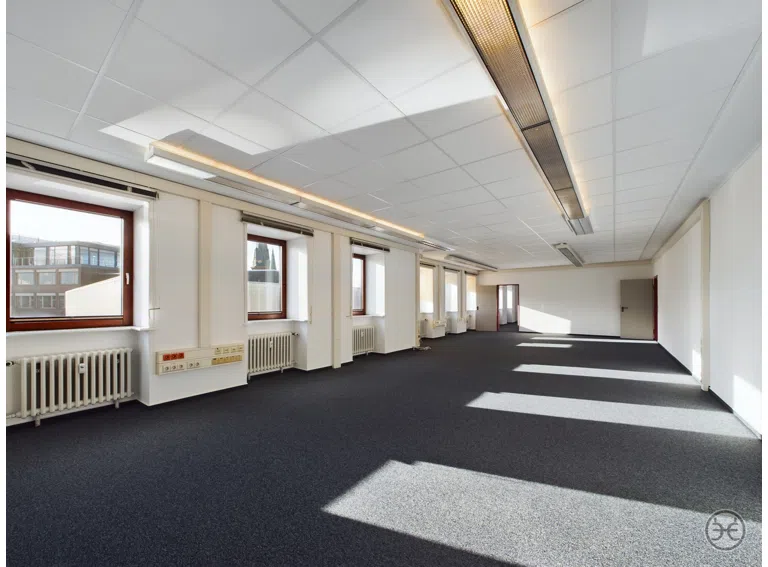 Eden-Ehbrecht-Immobilien_Büroflächen_Telekom-Gebäude_013