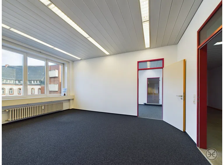 Eden-Ehbrecht-Immobilien_Büroflächen_Telekom-Gebäude_022