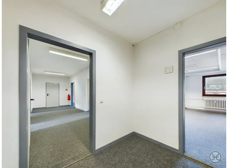 Eden-Ehbrecht-Immobilien_Büroflächen_Telekom-Gebäude_034