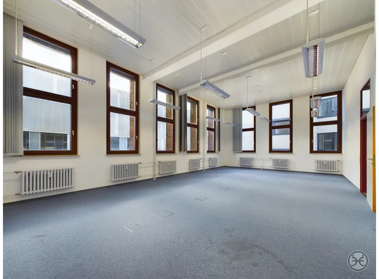 Eden-Ehbrecht-Immobilien_Büroflächen_Telekom-Gebäude_031