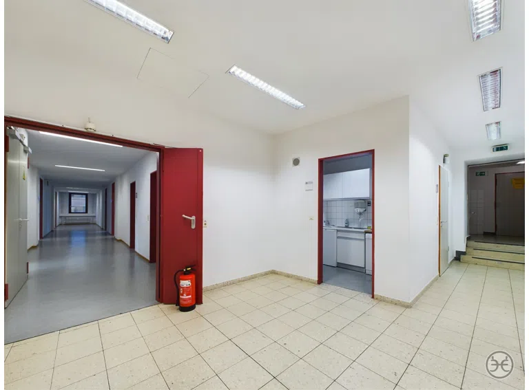 Eden-Ehbrecht-Immobilien_Büroflächen_Telekom-Gebäude_037
