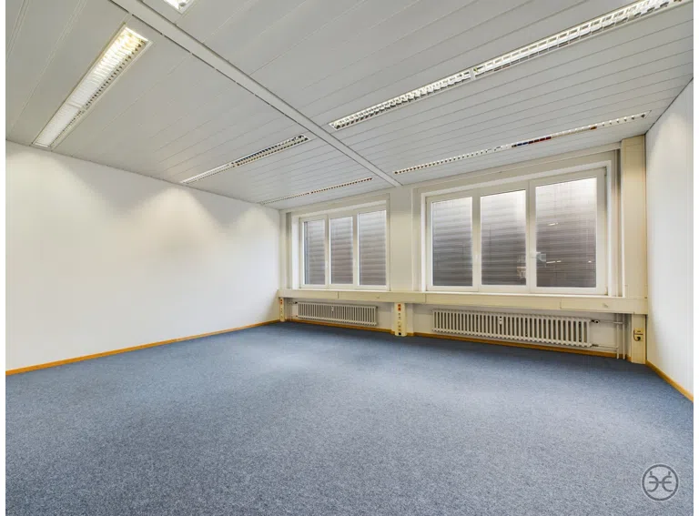 Eden-Ehbrecht-Immobilien_Büroflächen_Telekom-Gebäude_026