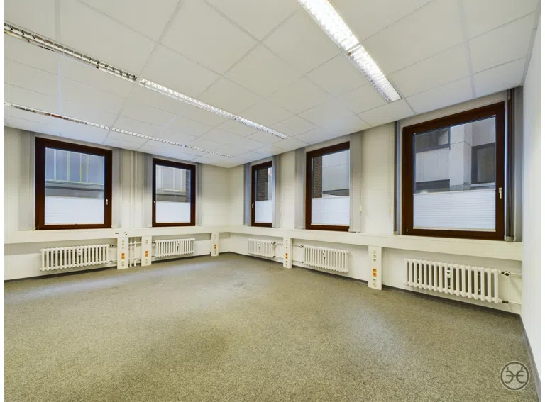 Eden-Ehbrecht-Immobilien_Büroflächen_Telekom-Gebäude_040