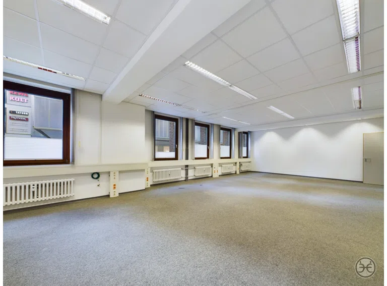 Eden-Ehbrecht-Immobilien_Büroflächen_Telekom-Gebäude_038