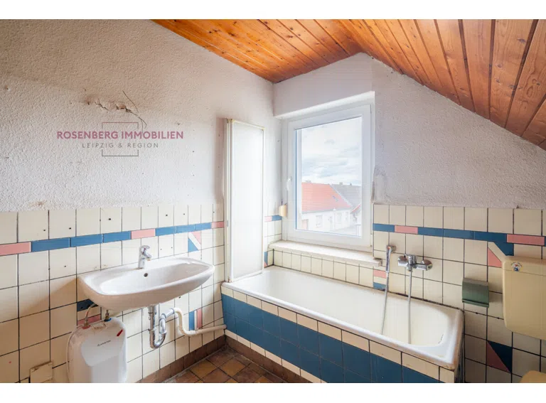 Immobilie in Oranienbaum zu verkaufen_Einfamilienhaus_Badezimmer