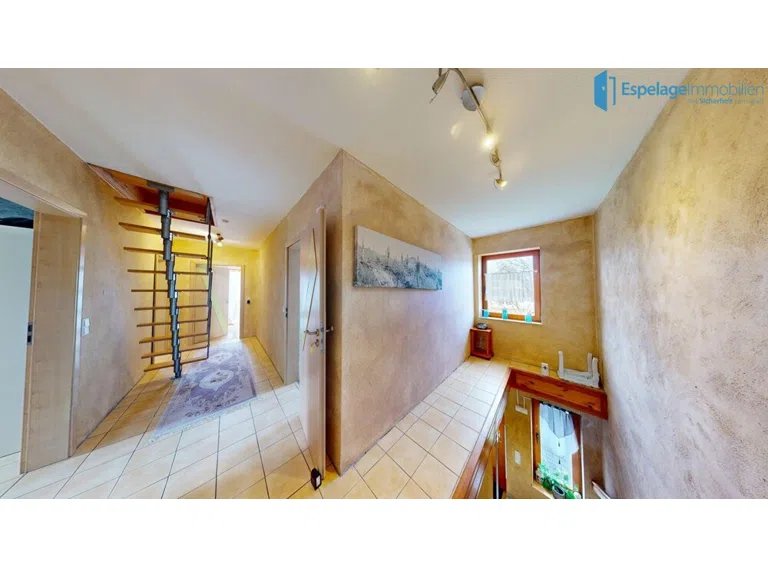 Flur Treppenaufgang 2. Etage