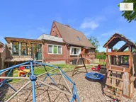 Bild von Charmantes modernisiertes und gepflegtes Einfamilienhaus mit der Häuser, in Otterndorf, 124.00 m², 6.00 Zi., Bj. 1963