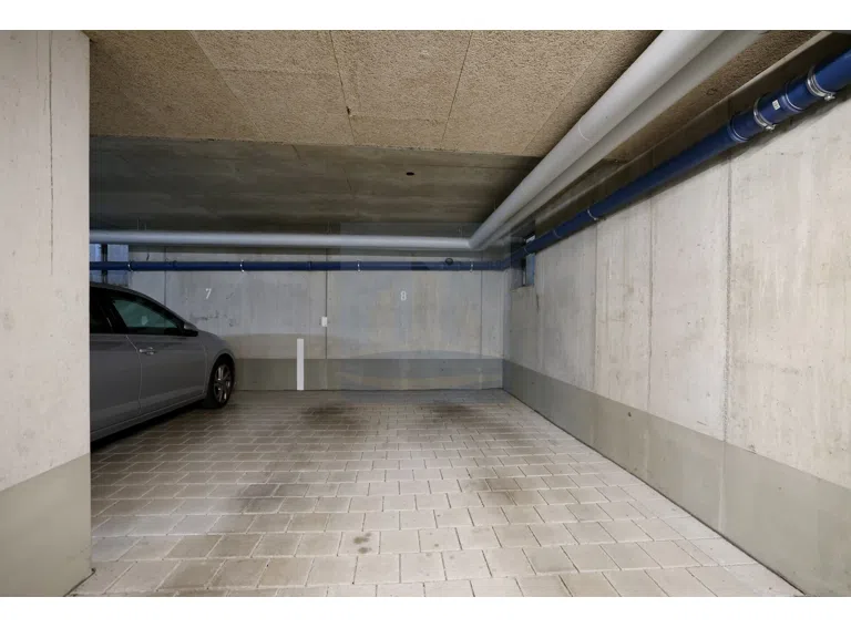 Tiefgaragenstellplatz