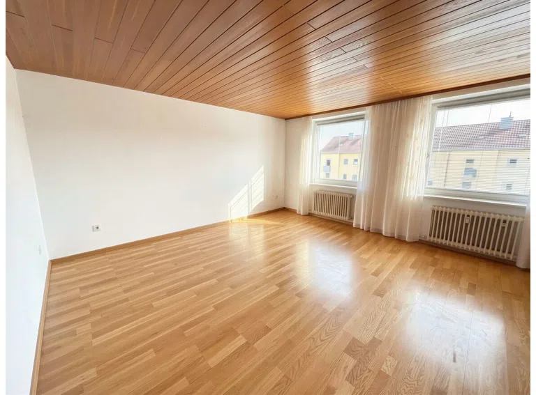 Wohnzimmer endmöbliert - (KI generiert)