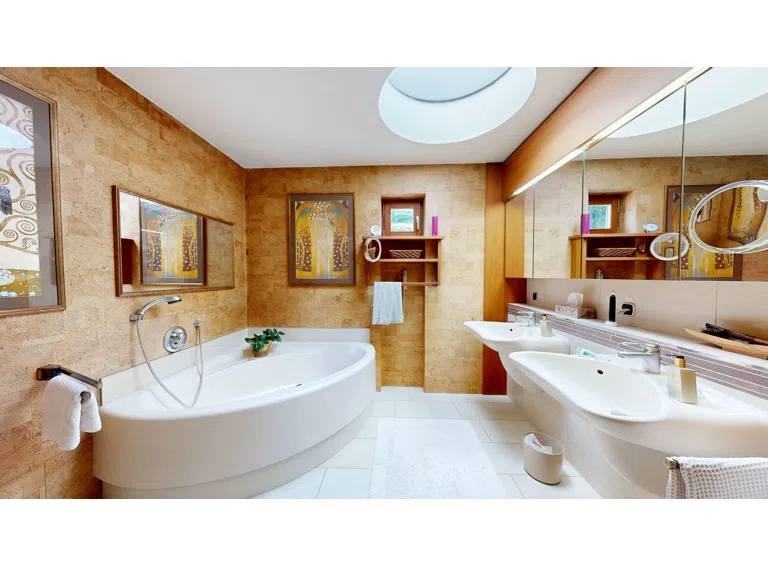 Badezimmer EG