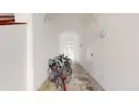 Treppenhaus mit Fahrradständer