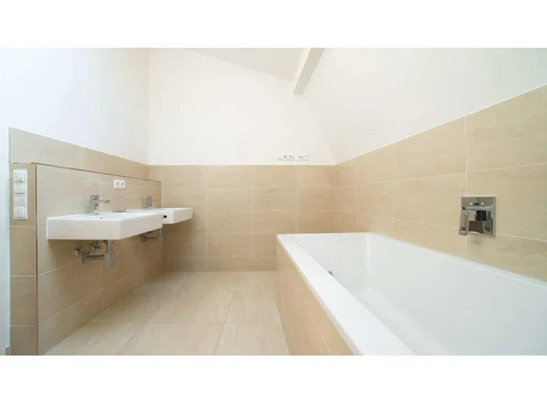 Badezimmer 1