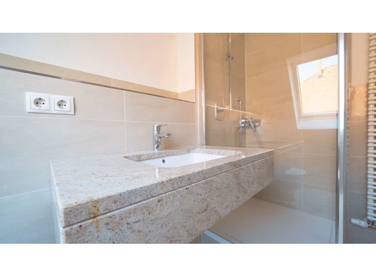 Badezimmer 2