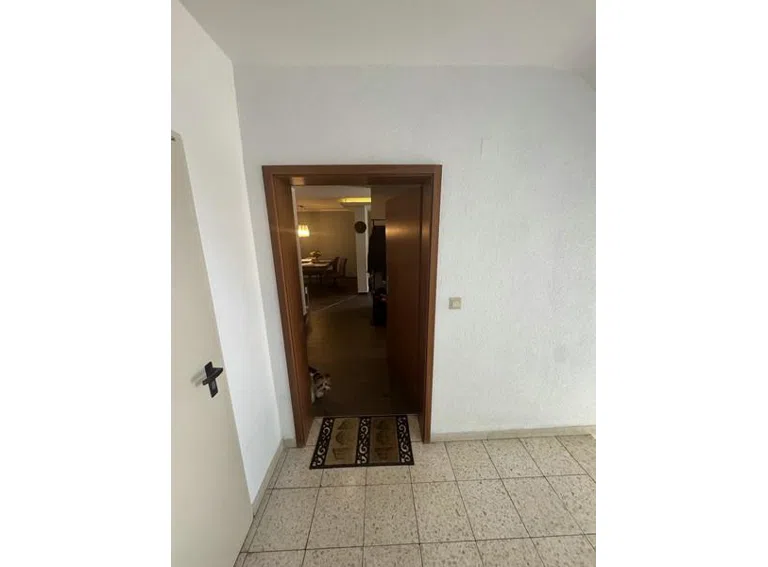 4 Eingang vom Treppenhaus aus