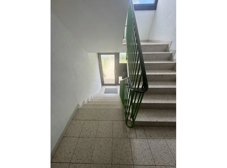 3 Treppenhaus zum EG
