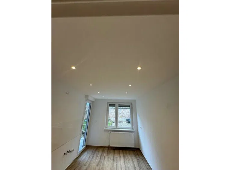 27 Zimmer mit Balkonzugang
