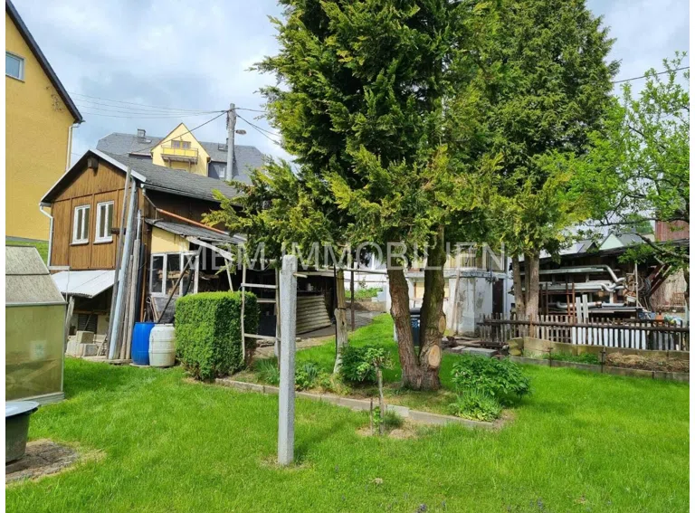 Grundstück