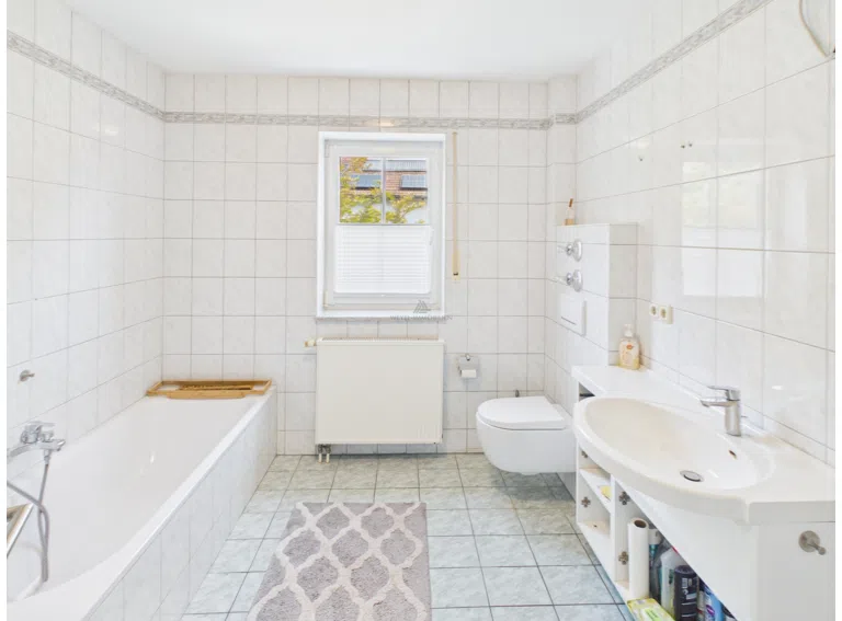 Badezimmer DG