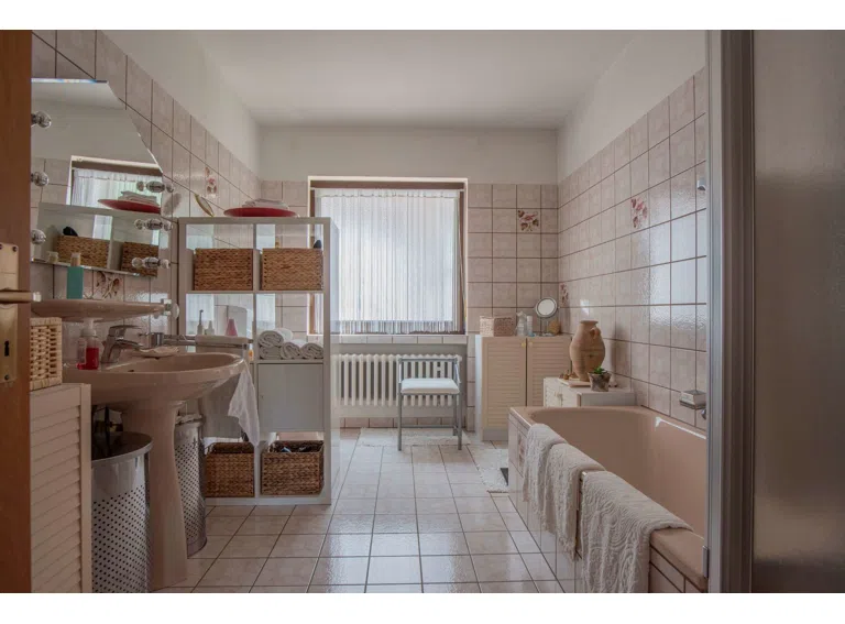 Bad Einliegerwohnung