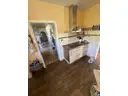 10 Küche mit Blick in den Flur