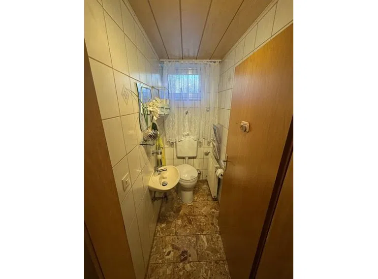 55 Gäste WC