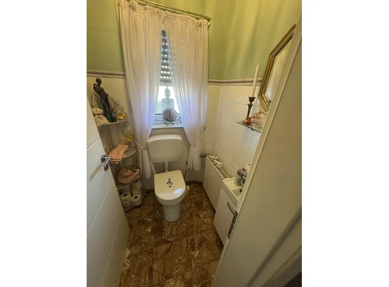 20 Gäste WC