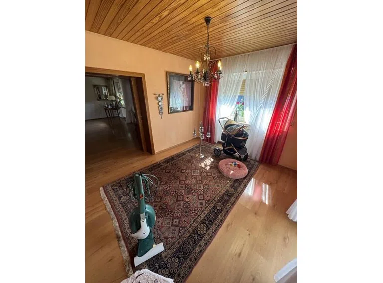 12 Wohnzimmer