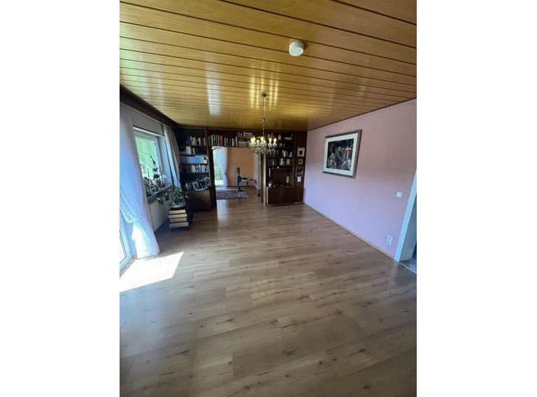 14 Wohnzimmer