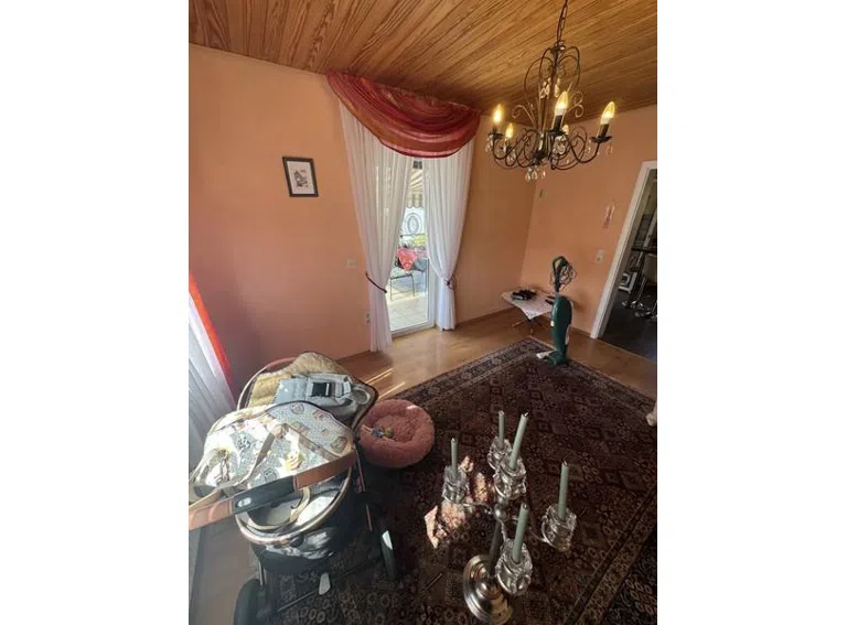 11 Wohnzimmer