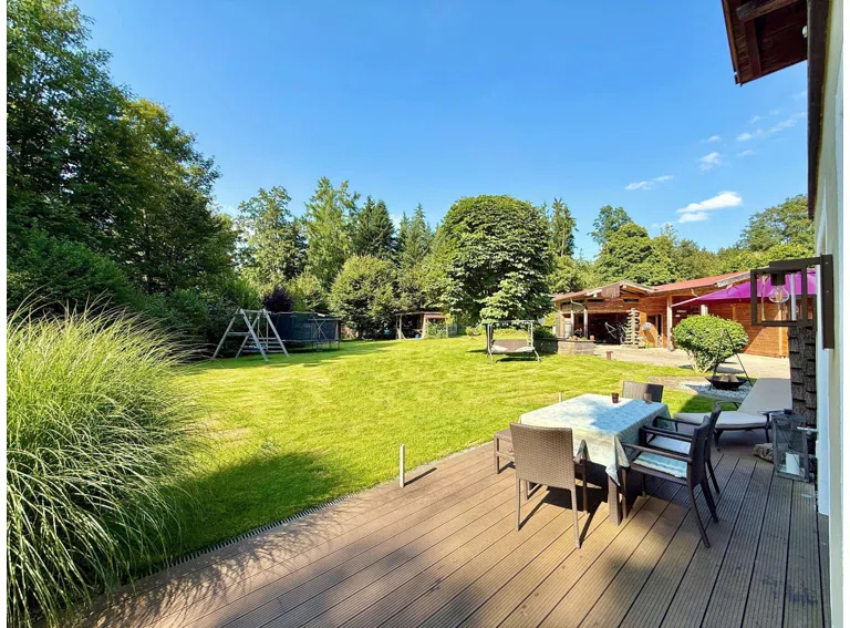 Terrasse (vorne)