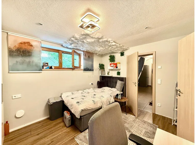 Keller Jugend-Appartement