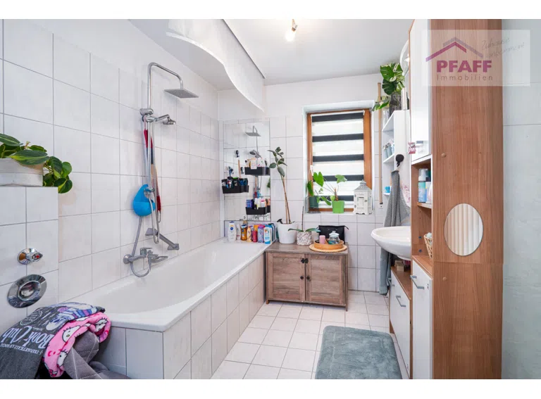 24 - Haupstr. 32A-24