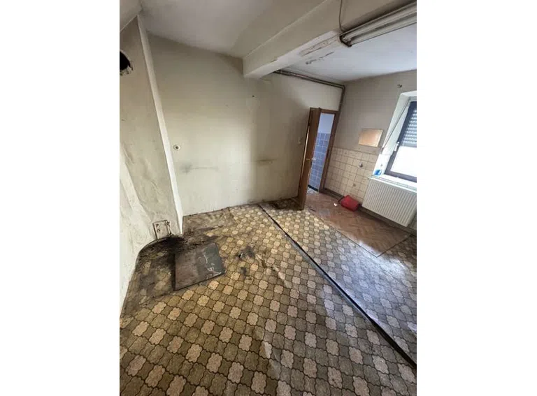 29 Kü mit angrenzendem Bad
