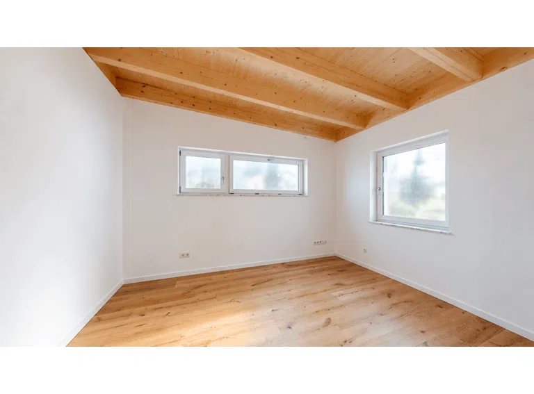 Büro EG