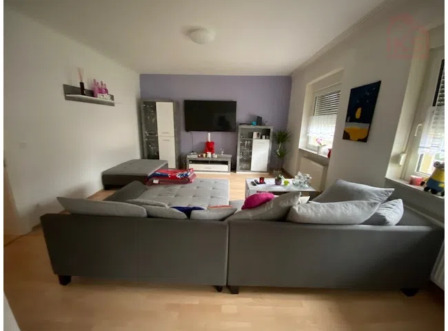 1000057049