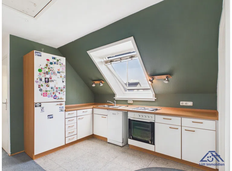 Küche Dachgeschoss Ansicht - Lütt Immobilien - Schackendorf
