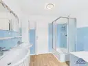 Badezimmer Dachgeschoss Ansicht - Lütt Immobilien - Schackendorf