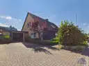 Freiplatz vor der Garage - Lütt Immobilien - Schackendorf