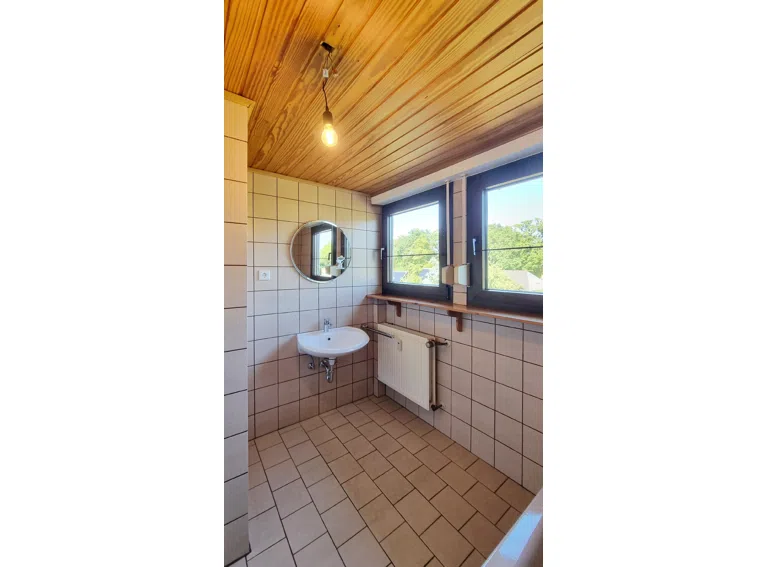 Bad mit Wanne