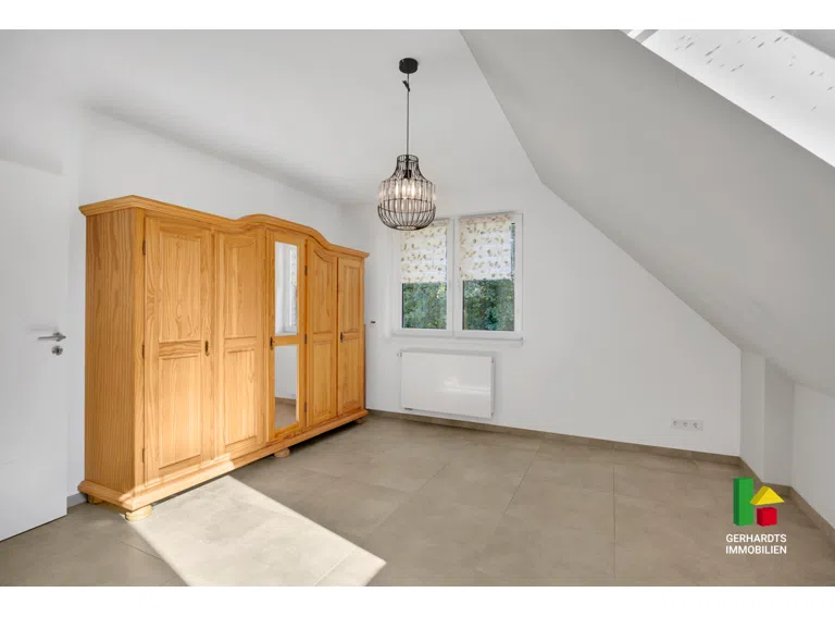 Schlafzimmer OG-2