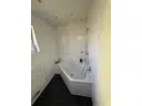19 Eckbadewanne EG
