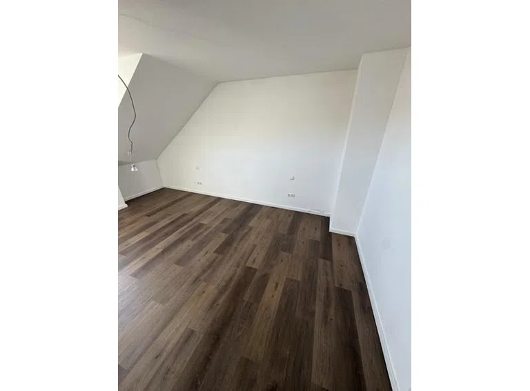 39 Raum im ausgebautem DG