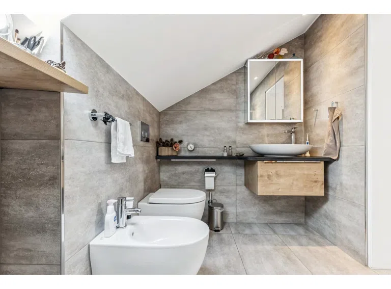 Badezimmer OG
