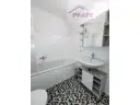 Bad mit WC und Badewanne