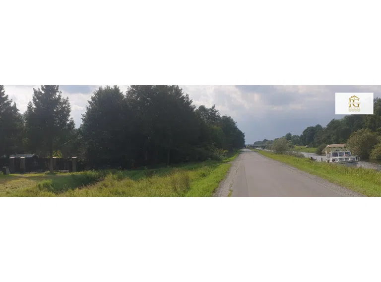 Blick auf den Hadelner Kanal