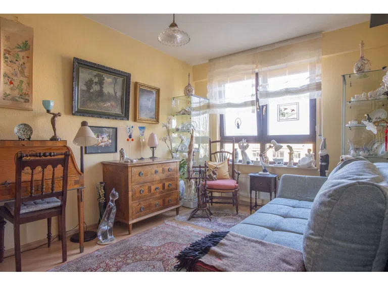 Schlafzimmer 1