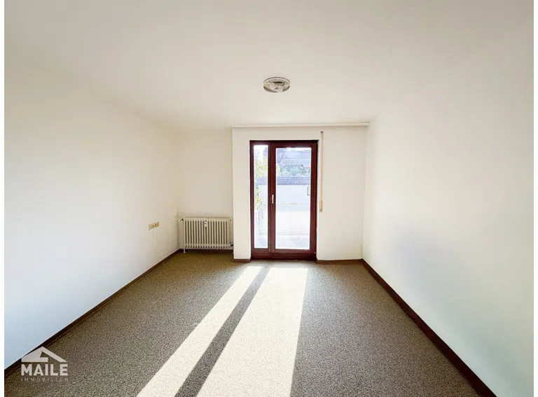Arbeits-/Kinder-/Schlafzimmer