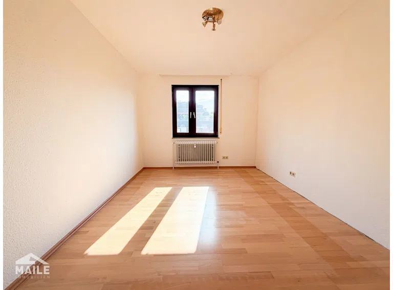 Arbeits-/Kinder-/Schlafzimmer