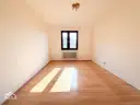Arbeits-/Kinder-/Schlafzimmer