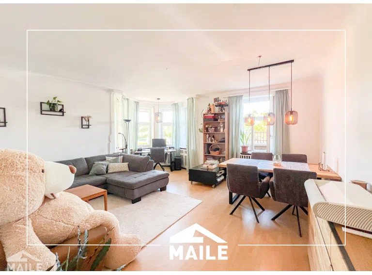 Wohn und Esszimmer